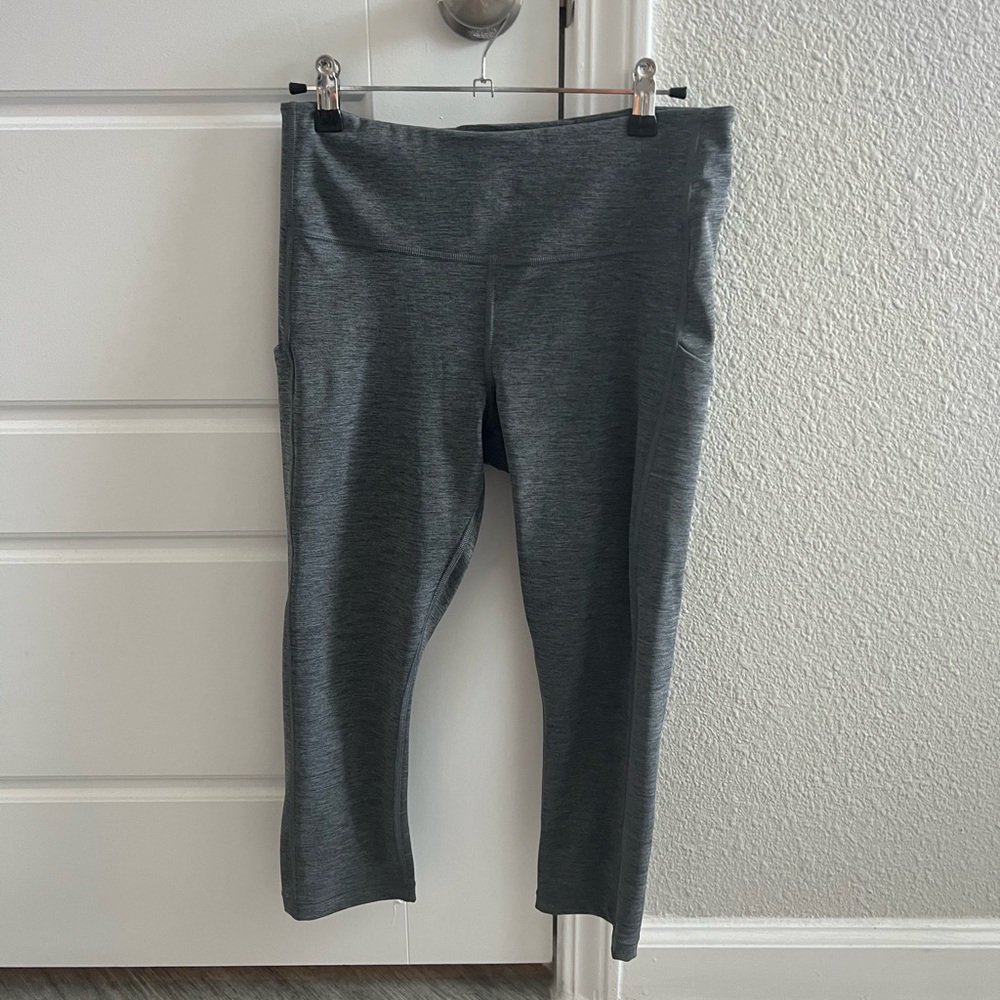 Athleta ultimate stash pocket capri - grey - medium petite